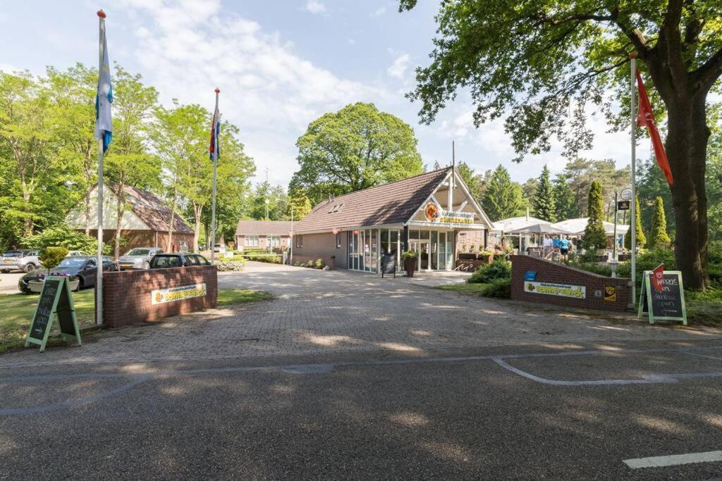 Sfeervol Chalet In Drenthe Bij Het Dwingelderveld Villa Spier Exteriör bild